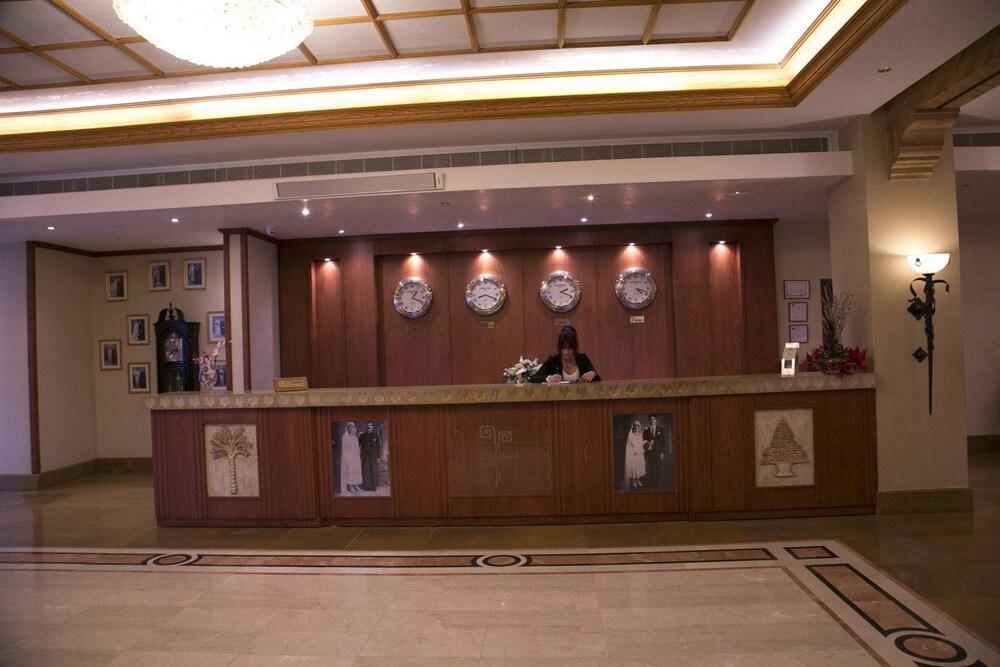 Bzommar Palace Hotel Jounieh Extérieur photo
