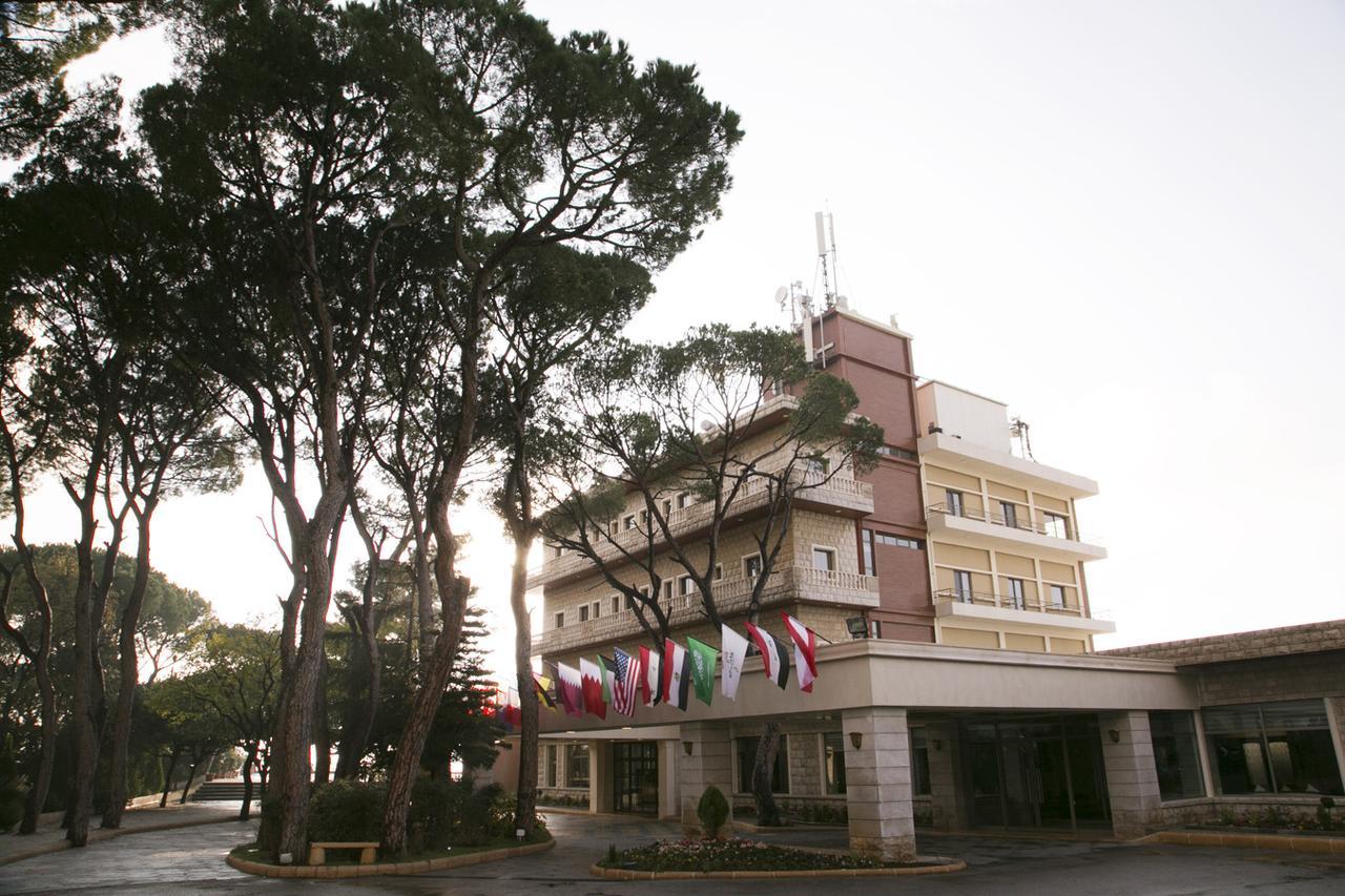 Bzommar Palace Hotel Jounieh Extérieur photo