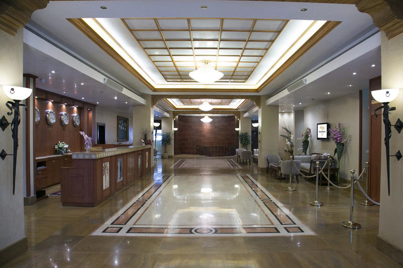 Bzommar Palace Hotel Jounieh Extérieur photo