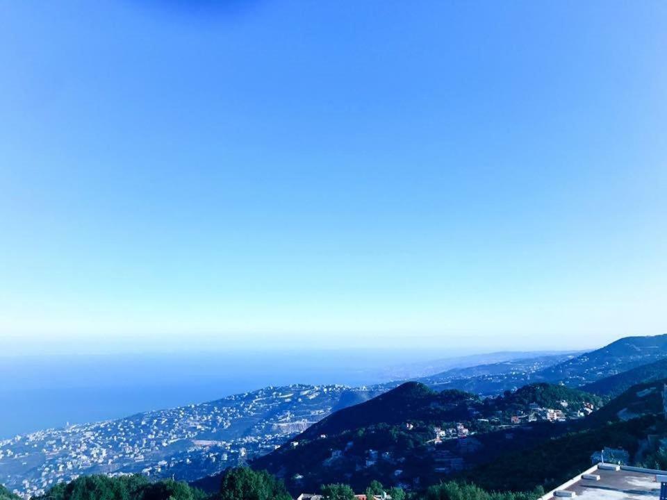 Bzommar Palace Hotel Jounieh Extérieur photo